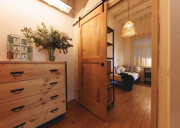 Bravissimo Carrer Nou, Cosy 2-bedroom Daire *